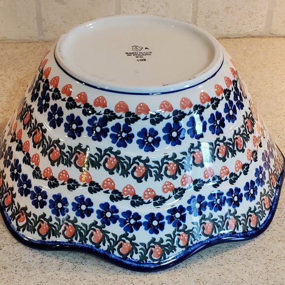 Vintage Ceramika Artstyczna Large Scalloped Serving Mixing Bowl Handpainted - Picture 5 of 7